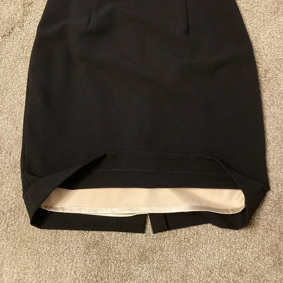 ANTONIO MELANI Black Midi Sheath Dress with Cutout Design Cap Sleeves Size 10 - Picture 13 of 14